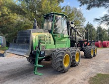 2017 John Deere 1210G